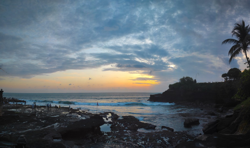 ubud-taxi-driver-service-in-ubud-bali-for-one-day-trip-and-and-tour-to-tegalalang-rice-terrace-waterfall-tirta-empul-temple-swing-kintamani-view-batur-volcano (21)