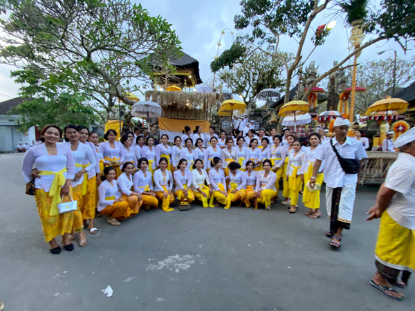 The Vibration of Temple Ceremony in Bali: A Combination of Religious and Culture